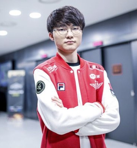 Game online là gì? Kinh nghiệm chơi game online 1gom 2 game online