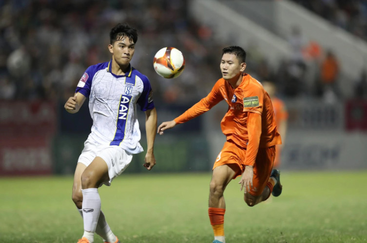 Bạn sẽ được thăng hoa cảm xúc cùng BLV tiếng Việt chuyên nghiệp Bạn sẽ được thăng hoa cảm xúc cùng BLV tiếng Việt chuyên nghiệp