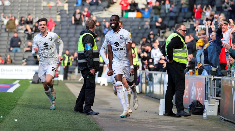 Liên hệ với trang web Liên hệ với trang web